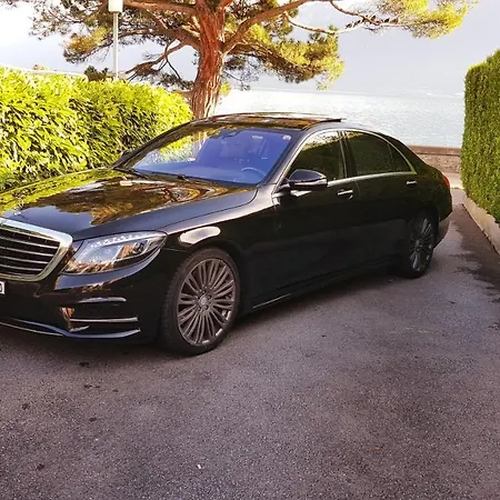 City Center Lake View Apartmán *