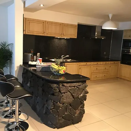 City Center Lake View Apartment Montreux